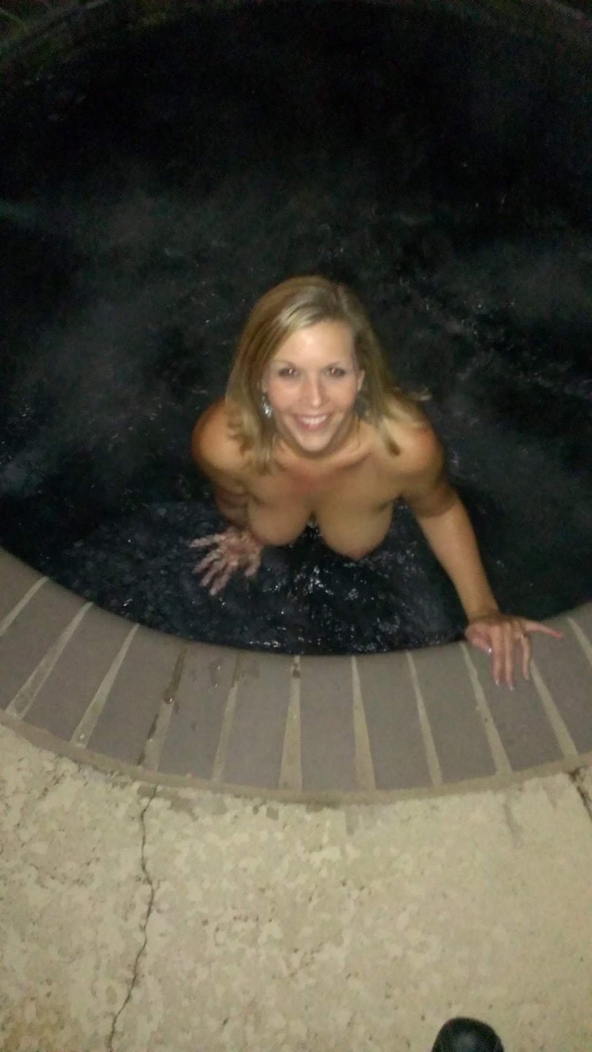 Meet Karen - she loves facials #I18gYI2g