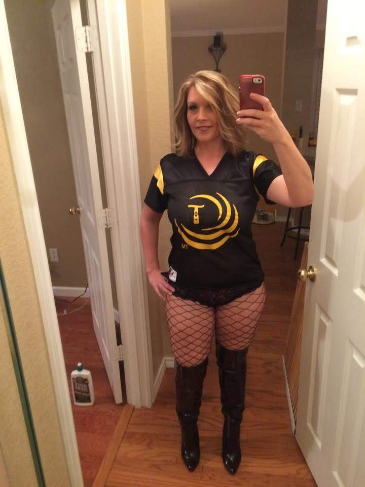 Meet Karen - she loves facials #bXwYZ078