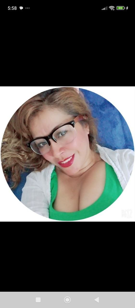 Corriendome en las fotos de mi mamá ( manden fotos de sus conocidas les hago tributo ) #M7ZVuUw5