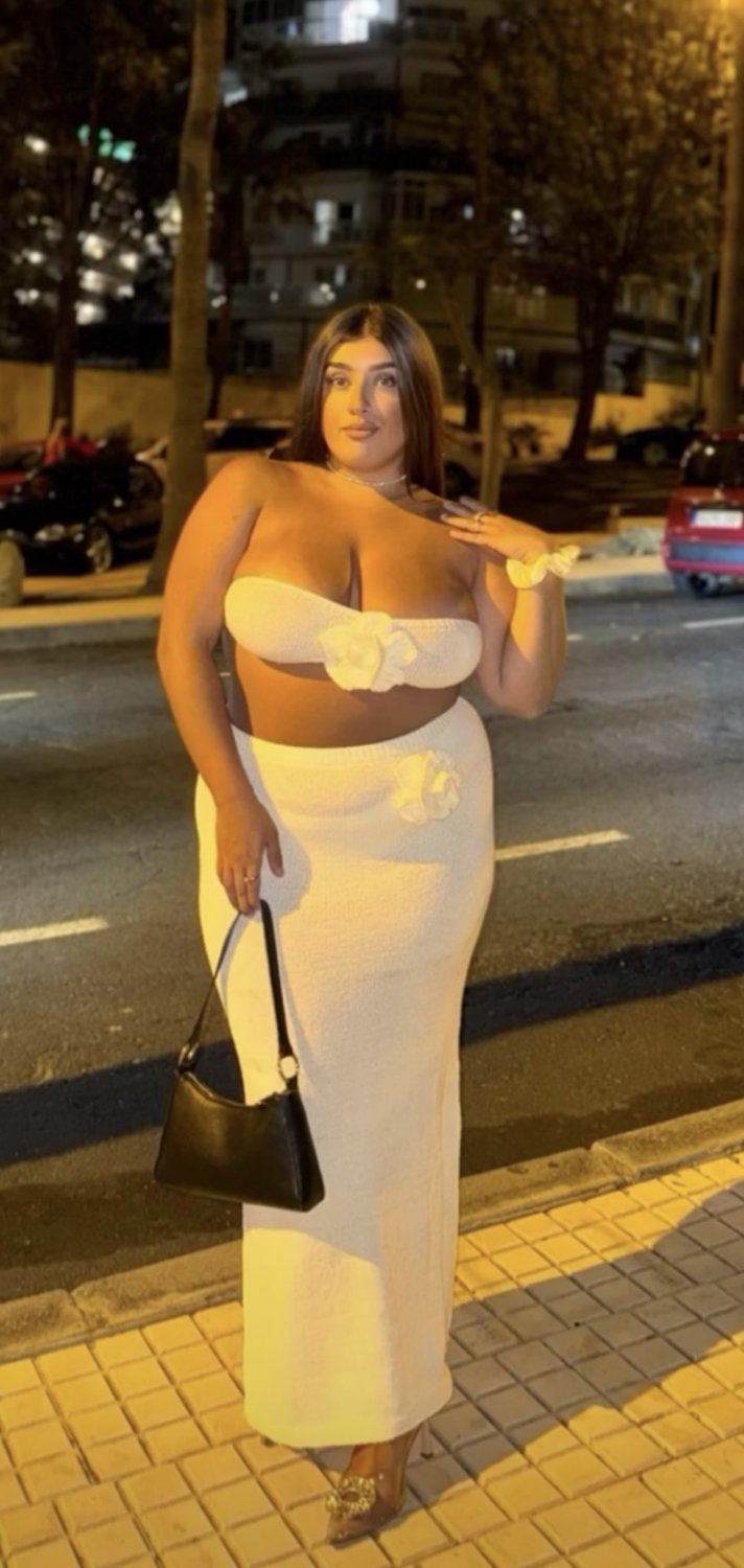 Gorda asquerosa de enormes tetas #B2yzvm2s