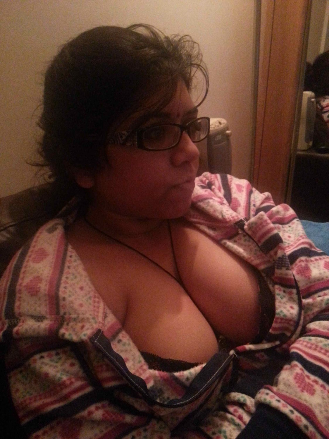 Hot indian wife #JrD3ITTR