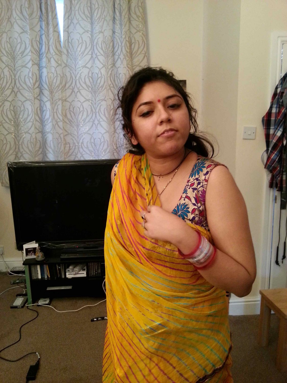 Hot indian wife #iZ9v5MLd