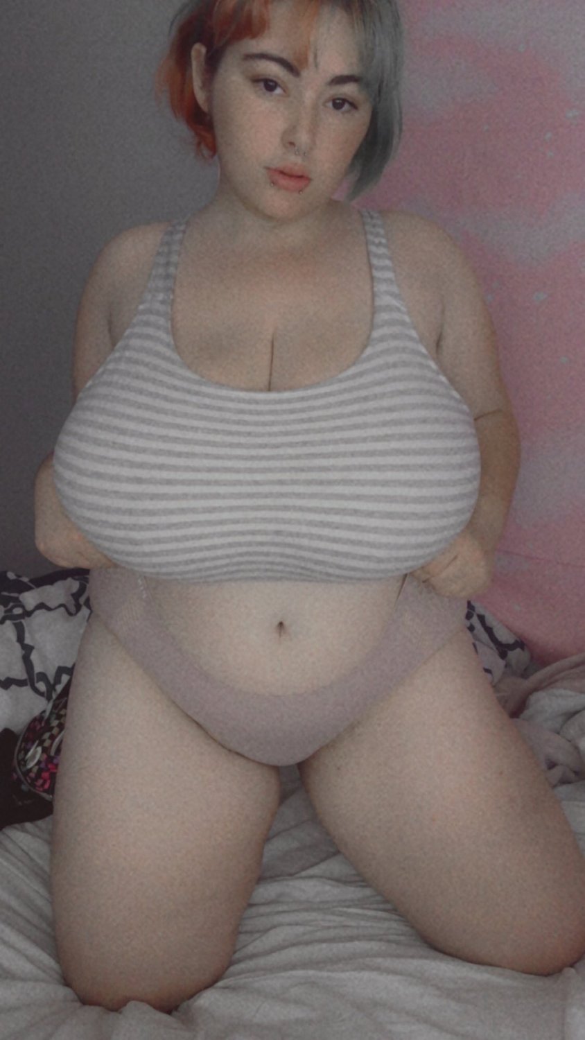 Chubby Big Tits Girls - Huge Tits Chubby Princessw0lfie Alt Girl - Porn - EroMe